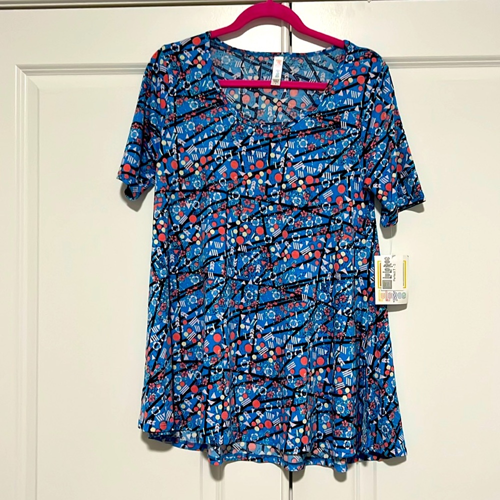 LulaRoe Perfect T. Adult. Women. Swing Top.NWT